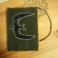 ブックカバー go!＊ミナペルホネン＊刺繍＊ハンドメイド＊文庫本サイズ＊ツバメ☆のサムネイル