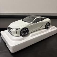 オートアートLexus LC500 ホワイト 1/18 左ミラー欠損 最終値下げ