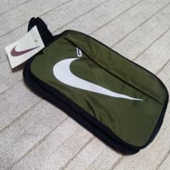 Nike オリーブグリーン シューズバッグのサムネイル