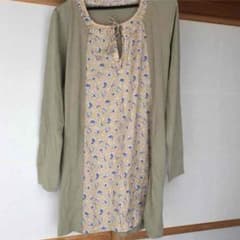 再度値下げしました！トップスのサムネイル