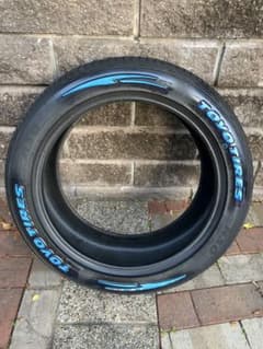TOYO TIRES H30 225/50/18 1本目 ハイエースタイヤ - メルカリ