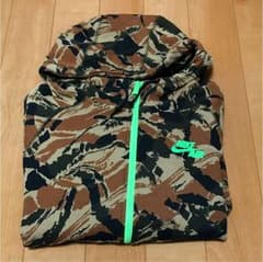 NIKE zip-upパーカーのサムネイル