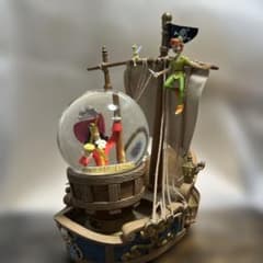 ディズニー　ピーターパン スノードーム付き船 ディズニー ピーターパン スノードーム付き船 - メルカリ