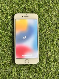 iPhone 7 Silver 32 GB SIMフリーのサムネイル