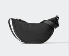 UNIQLOラウンドミニショルダーバッグのサムネイル