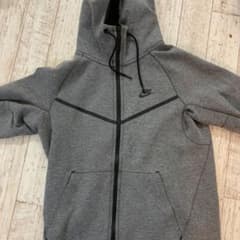 NIKE ナイキ　テックフリースのサムネイル
