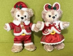 ダッフィー とシェリーメイ クリスマス ぬいぐるみバッジ2個セット