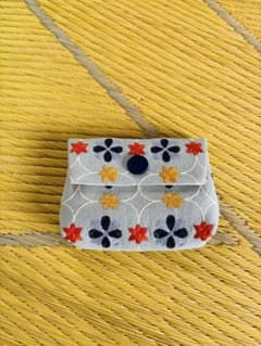 花柄刺繍 コインケース 小銭入れ 小物入れのサムネイル