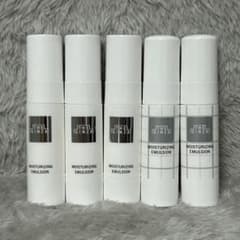 THE GINZA モイスチャーライジングエマルジョン 9g×5本 - メルカリ