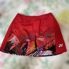 YONEX テニス スコート レッド Oサイズのサムネイル