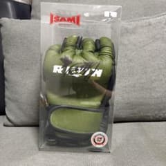 ISAMI RIZIN オープンフィンガーグローブ 堀口恭司サイン入りのサムネイル