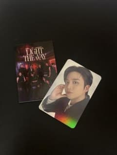 ATEEZ VR 映画 入場特典 トレカ ウヨン スペシャル　ホログラム ATEEZ ウヨン VR 来場者 特典 スペシャル トレカ ホロ - メルカリ