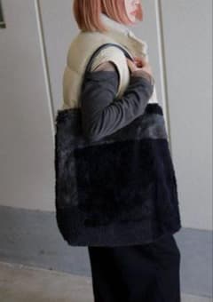 YOKE / JACQUARD BOA TOTE BAG 黒 - メルカリ