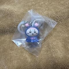ちいかわ　めじるしアクセサリー　古本屋のサムネイル