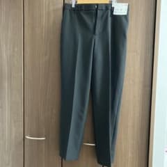 UNIQLO 感動スリムパンツ　ブラック スラックス XLのサムネイル