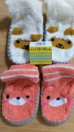未使用 2足★13～15cm レンフロ キッズ ルームシューズ うさぎ ひつじのサムネイル