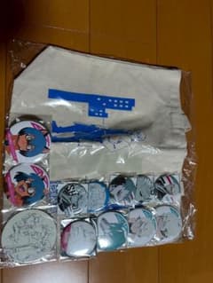 BNA ビー・エヌ・エー　缶バッジ　未開封　新品のサムネイル
