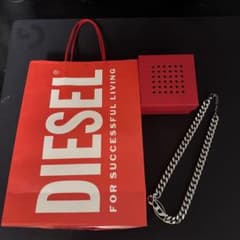 DIESEL レッド ボックス型 ネックレス - メルカリ
