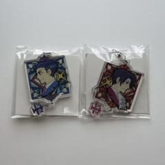 逆転裁判 成歩堂龍一 御剣怜侍 アクリルキーホルダー - メルカリ