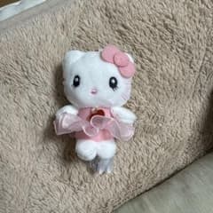 a*u様 USJ限定　キティちゃん　キーホルダー ハローキティ USJのサムネイル