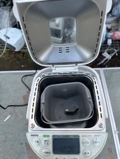 SANYO 米粉パン焼き機 SPM-KP1 - メルカリ