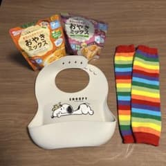 ✴*︎様 スヌーピー お食事エプロン シリコン製のサムネイル