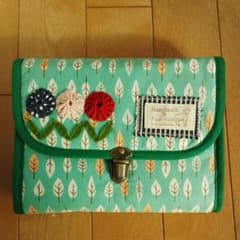 ハンドメイド　リーフ柄　母子手帳ケース　マルチケースのサムネイル