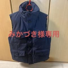 Canada Goose カナダグース　モントリオール ダウンベストLサイズのサムネイル