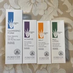 フォーエバーリビングプロダクツ　 洗顔&基礎化粧品 合計4点セット フォーエバーリビングプロダクツ 洗顔&基礎化粧品 合計4点セット