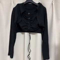 リブ編みクロップドカーディガン&キャミソールセット レースアップ 黒色 ブラック