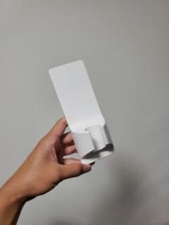 ニトリ シャワーホルダー 箱無し 本体のみ マグネット 磁石 ホワイト バス用品のサムネイル