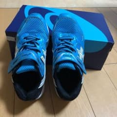 アシックス ランニングシューズ スニーカーのサムネイル