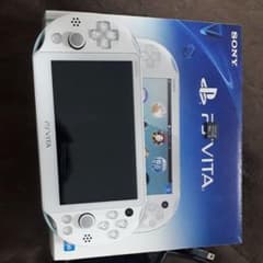 PlayStation®Vita（PCH-2000シリーズ） Wi-Fiモデルのサムネイル
