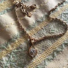 Nina Ricci ゴールドカラー ネックレス ストーン