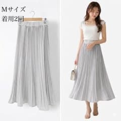 【着用2回・M相当】ノーブランド プリーツスカート ロング丈 ライトグレー 春夏のサムネイル