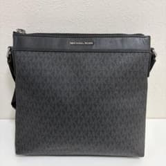 那*音様 MICHAEL KORS ショルダーバッグ ブラックのサムネイル