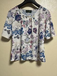 バラ色の暮らし　花柄半袖　Mのサムネイル
