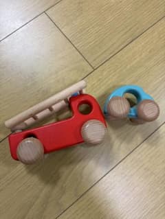 ボーネルンド BAJO社 バヨ社 木製 知育玩具 消防車 車のサムネイル
