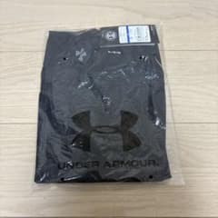 【新品】UNDER ARMOUR アンダーアーマー シャツ ブラック XLのサムネイル
