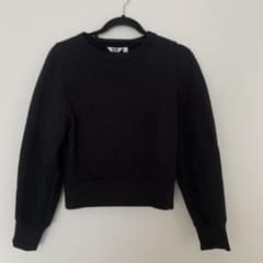 oniku様専用【UNIQLO U(ユニクロユー)】スウェット/クロップド丈/黒のサムネイル