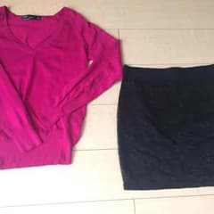 ZARA ピンクニット & H&M 黒レースミニスカート セットのサムネイル