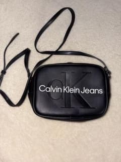 Calvin Klein Jeans ショルダーバック ブラックのサムネイル