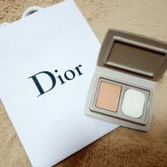 Dior  パウダーファンデーションのサムネイル