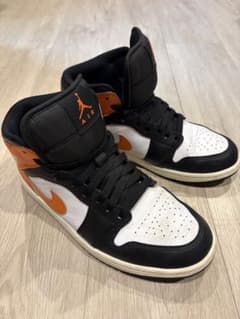 NIKE AIR JORDAN 1 MID 26cmのサムネイル