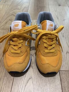 ニューバランス 574 イエロー 23cm WL574UNBのサムネイル