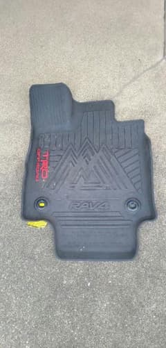トヨタ 50系RAV4 TRD OFF ROAD フロアマット