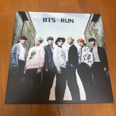 【お値下げ】RUN BTS 数量限定販売商品　レコード型のサムネイル