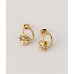 PHILIPPE AUDIBERT】 ゴールドモチーフピアス金メッキ美品 - メルカリ