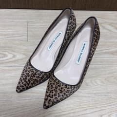美品✨Manolo Blahnik パンプス　レオパード　ハラコ　22.5cmのサムネイル