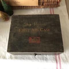 イギリスアンティーク ファーストエイドケース Boots 救急箱 ボックス